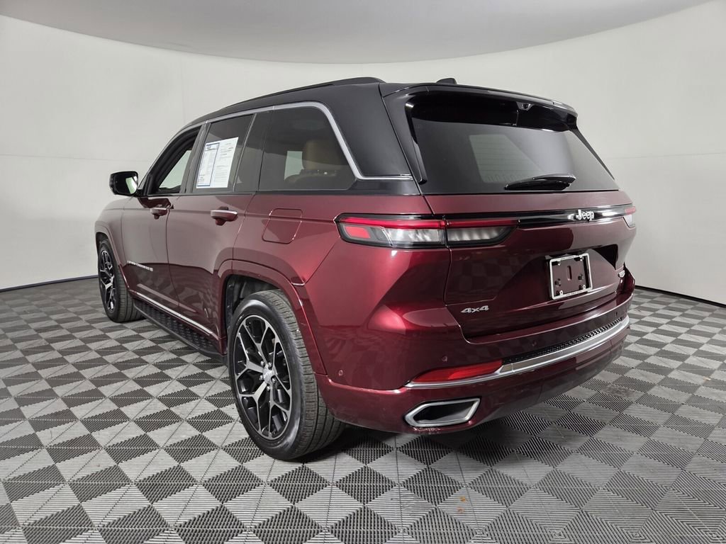 Certified 2024 Jeep Grand Cherokee Summit image 7