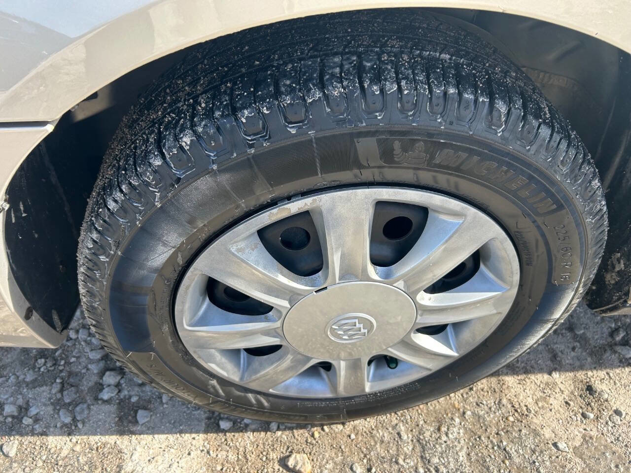 Used 2008 Buick LaCrosse CX image 9