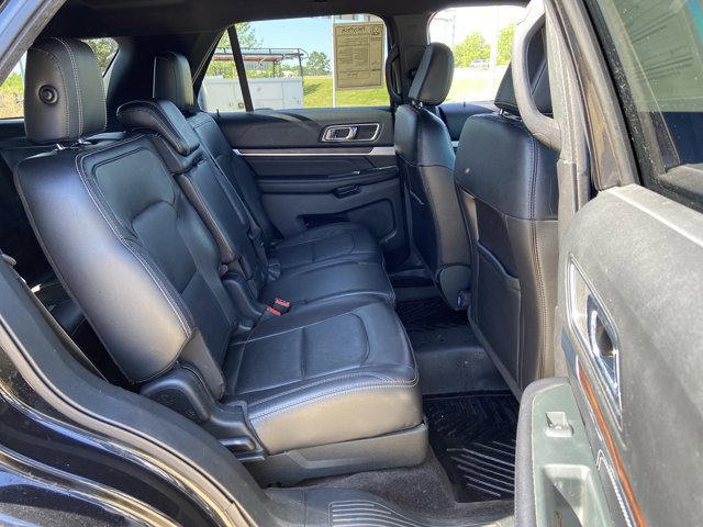 Used 2018 Ford Explorer Limited image 14
