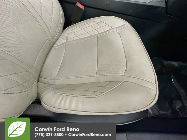 Used 2016 Ford Explorer Platinum AWD/4WD image 31