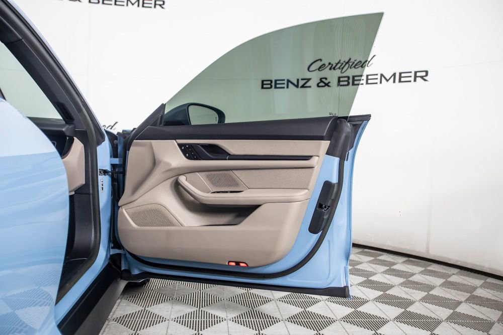 Used 2023 Porsche Taycan w/ Premium Package image 19