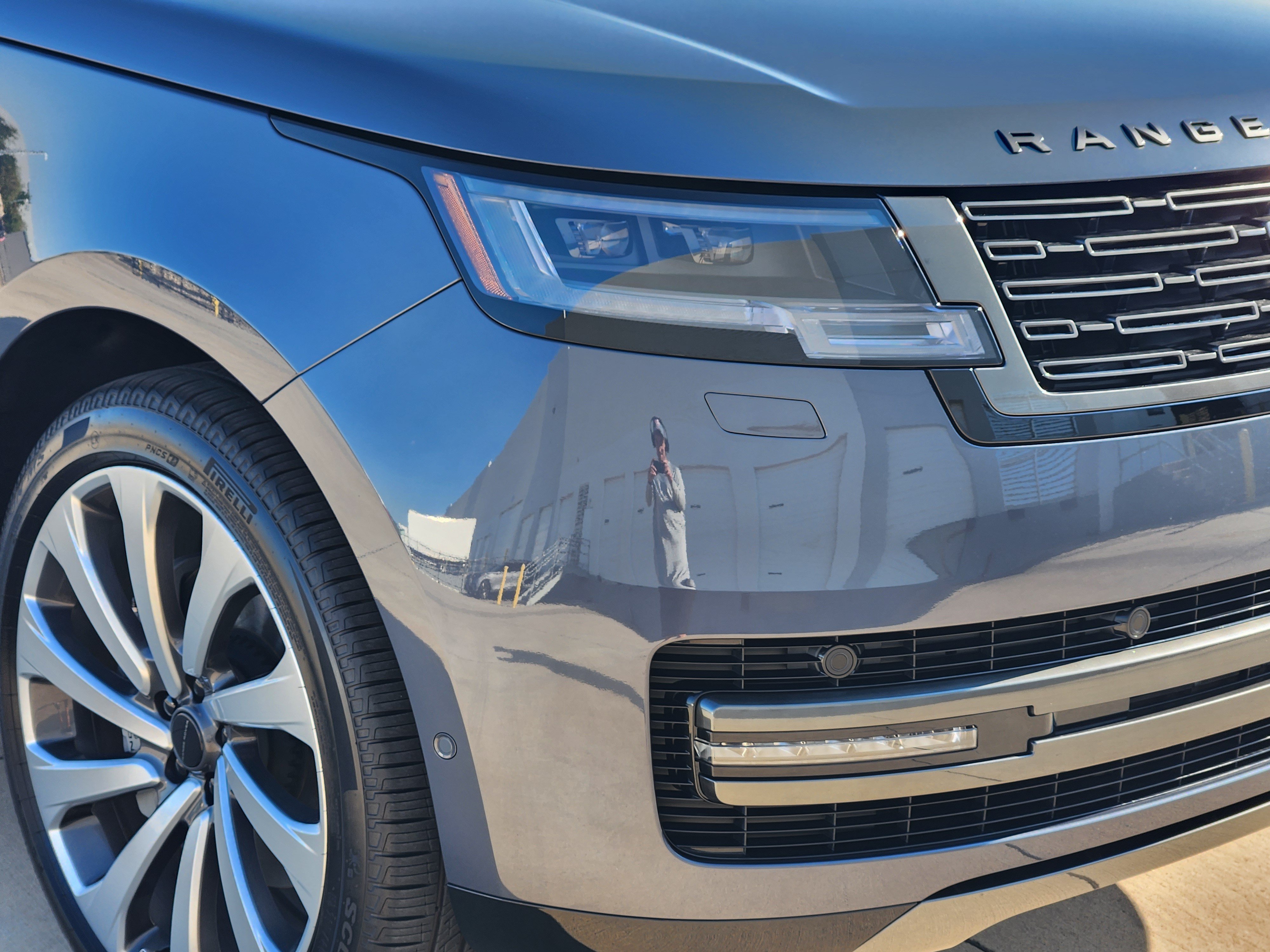 New 2026 Land Rover Range Rover SE AWD/4WD image 8