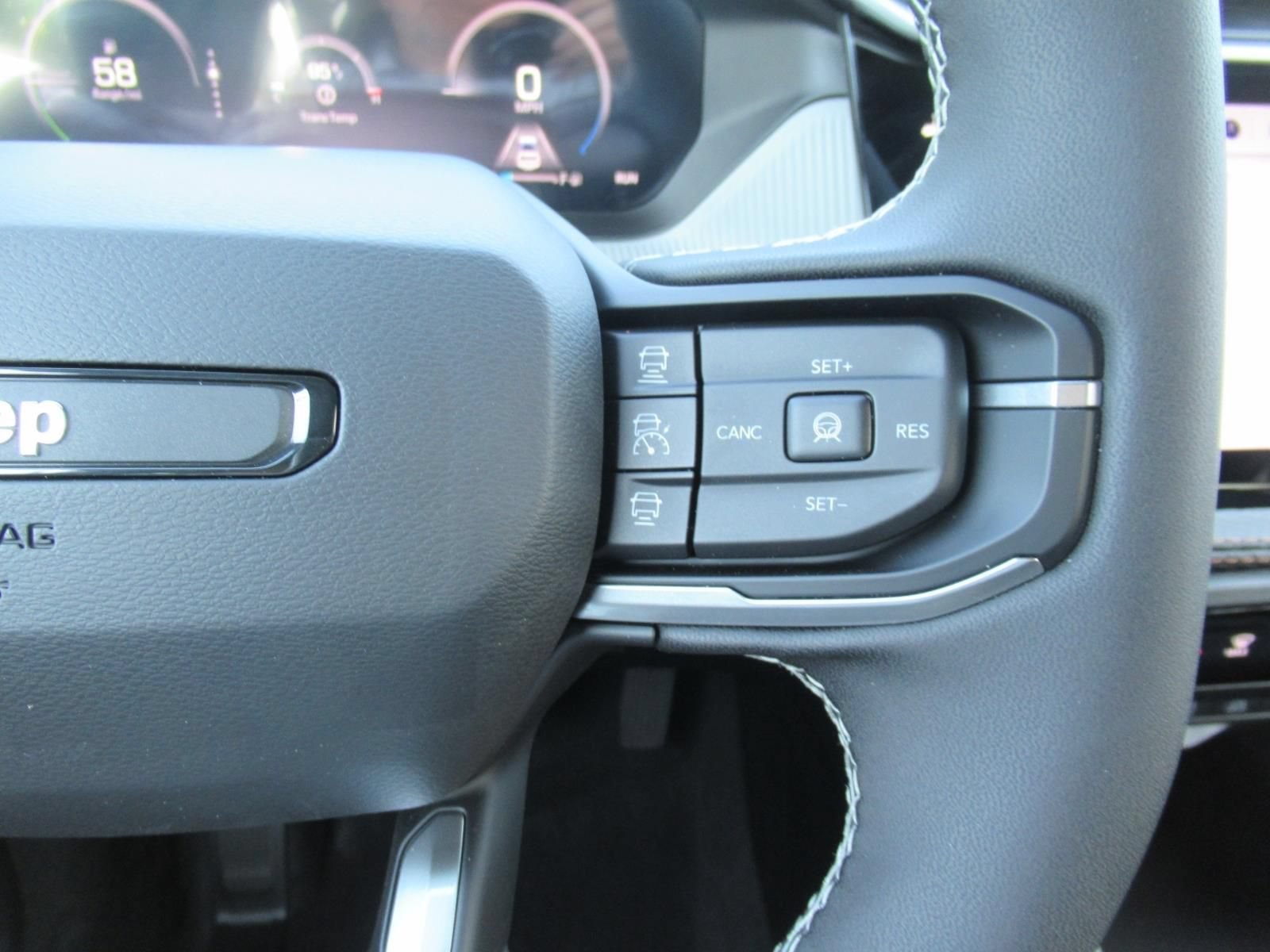 New 2026 Jeep Cherokee Limited AWD/4WD image 24