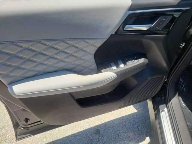 New 2025 Mitsubishi Outlander SEL image 19