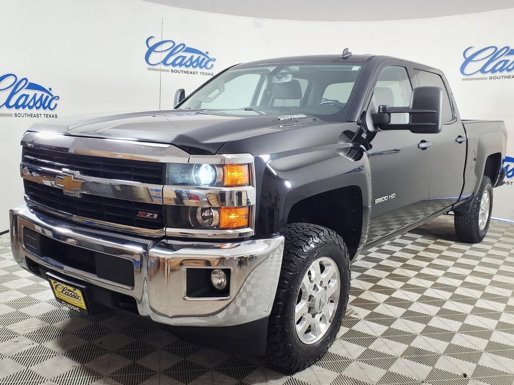 Used 2015 Chevrolet Silverado 2500 LT AWD/4WD image 3