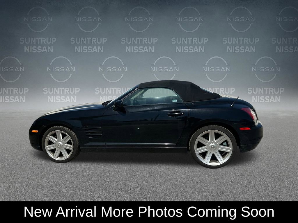 Used 2005 Chrysler Crossfire Convertible image 2