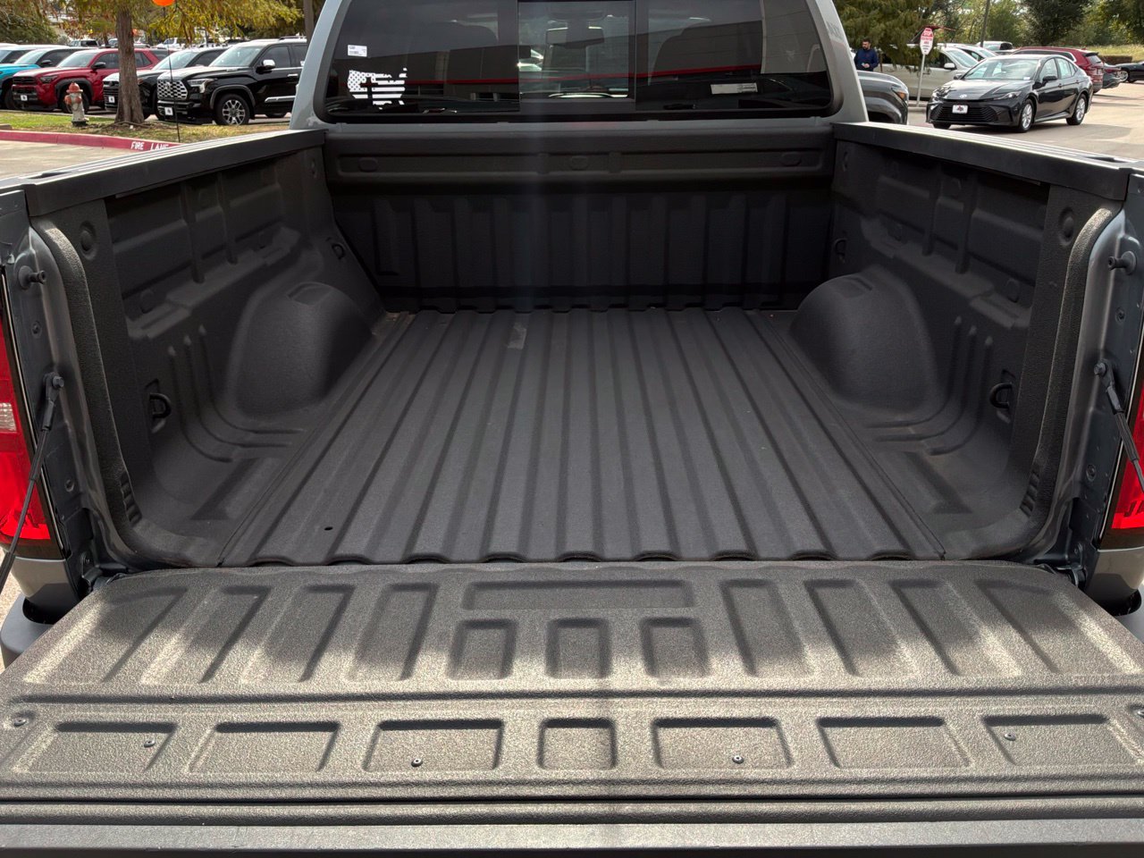 Used 2021 Chevrolet Colorado LT w/ LT Convenience Package RWD image 10