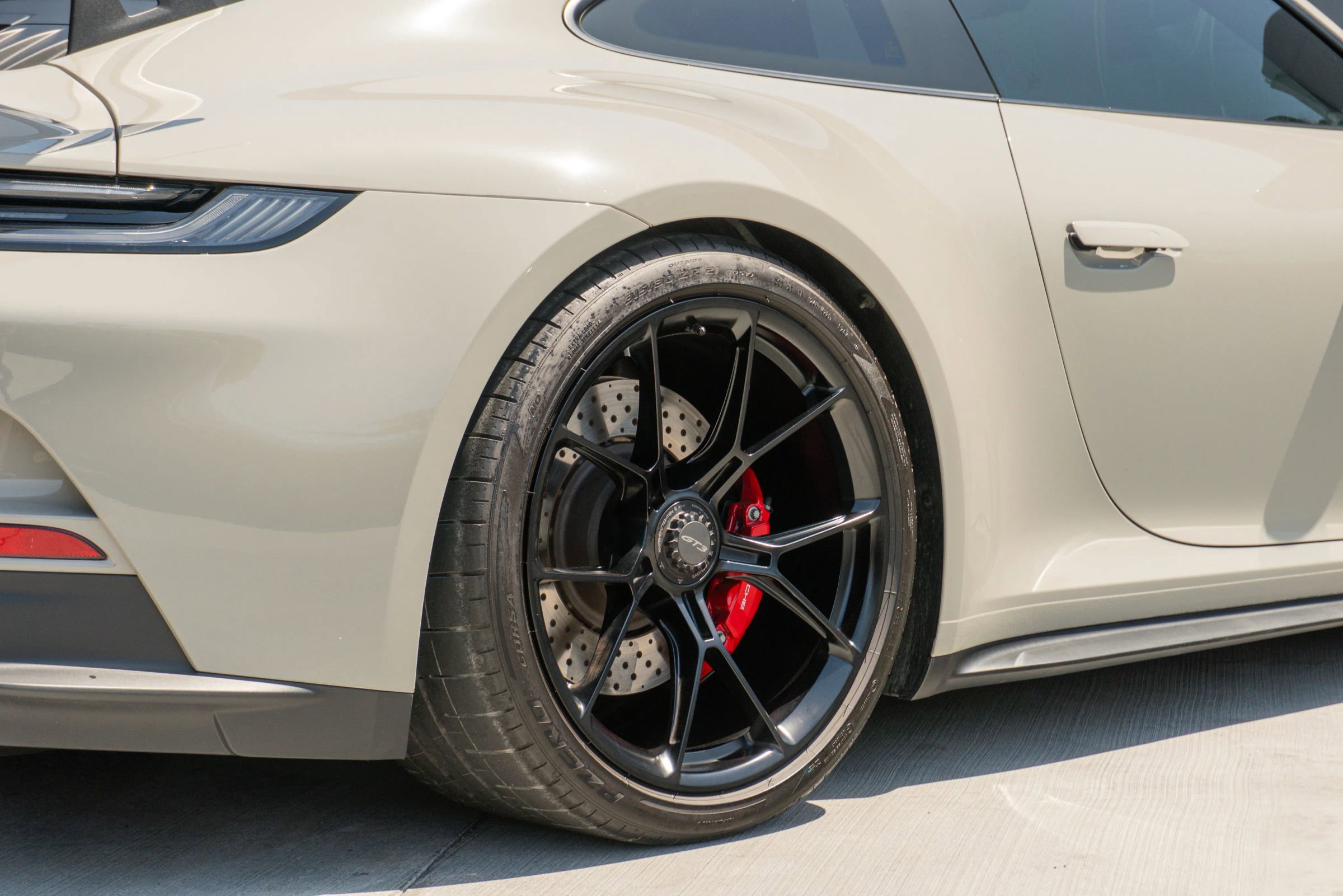 Used 2022 Porsche 911 GT3 RWD image 37