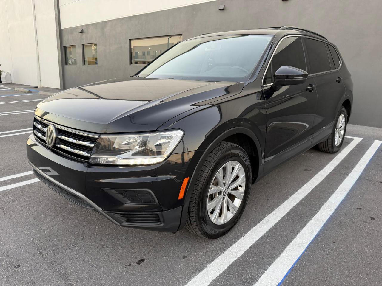 Used 2019 Volkswagen Tiguan SE FWD image 5