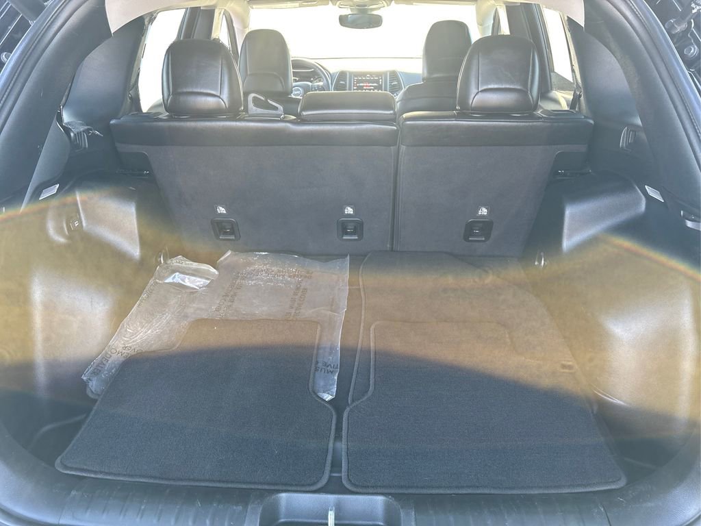 Used 2023 Jeep Cherokee Altitude Lux image 11