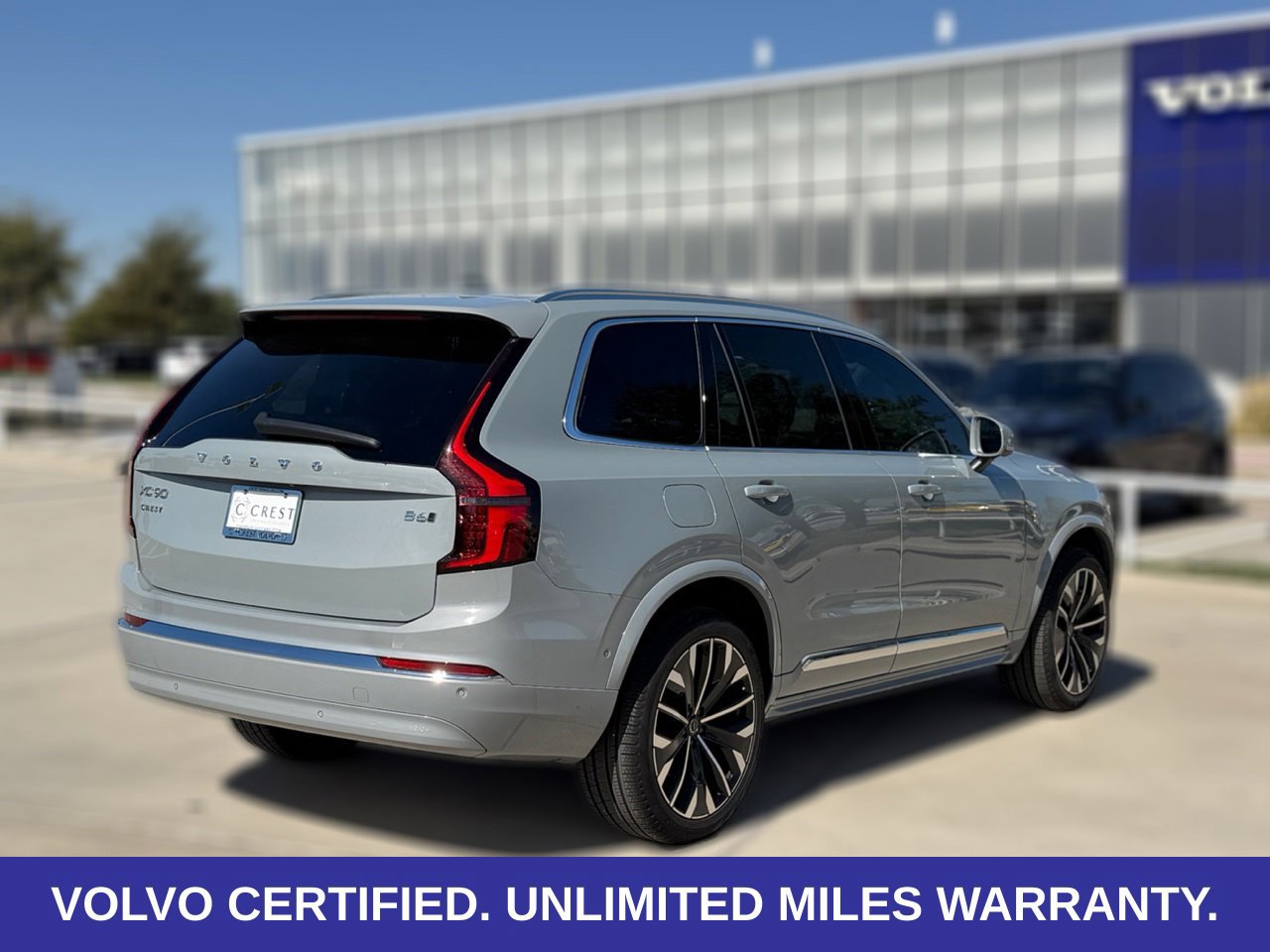 Certified 2026 Volvo XC90 B6 Plus AWD/4WD image 12