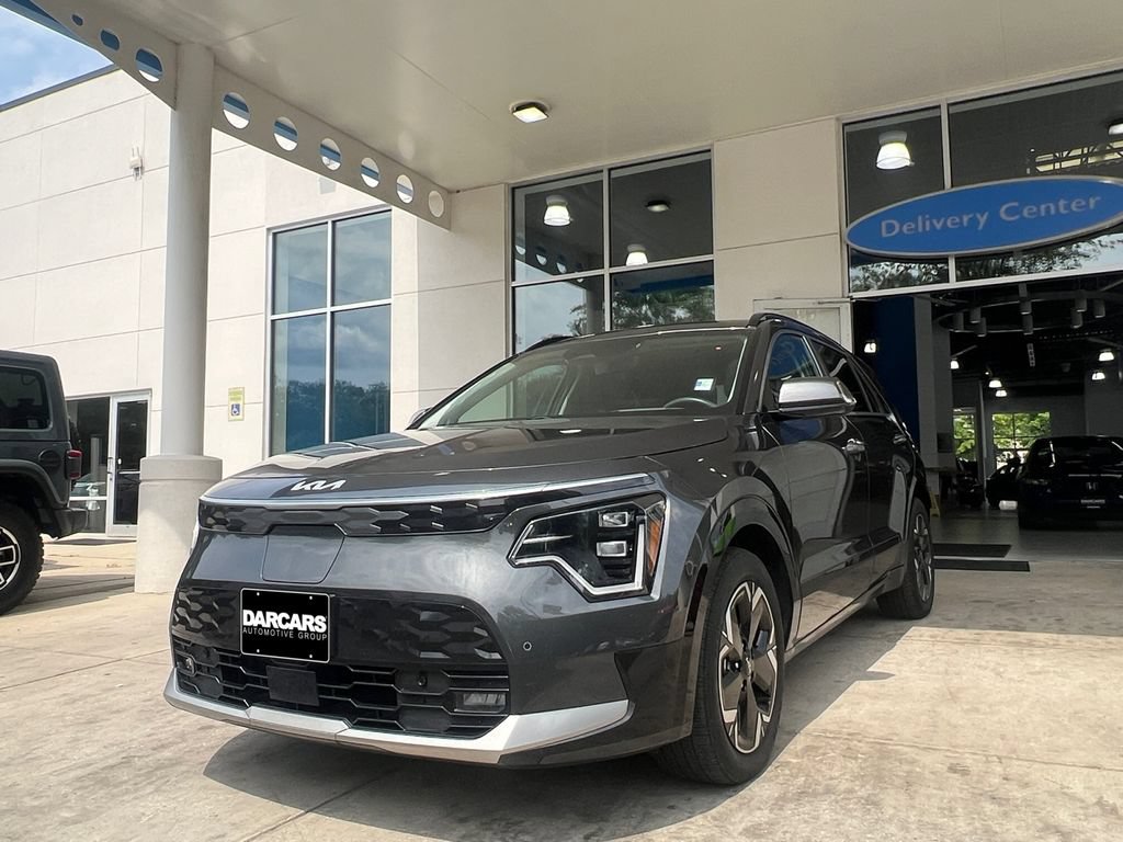Used 2023 Kia Niro Wave w/ Wave Preserve Package FWD image 32