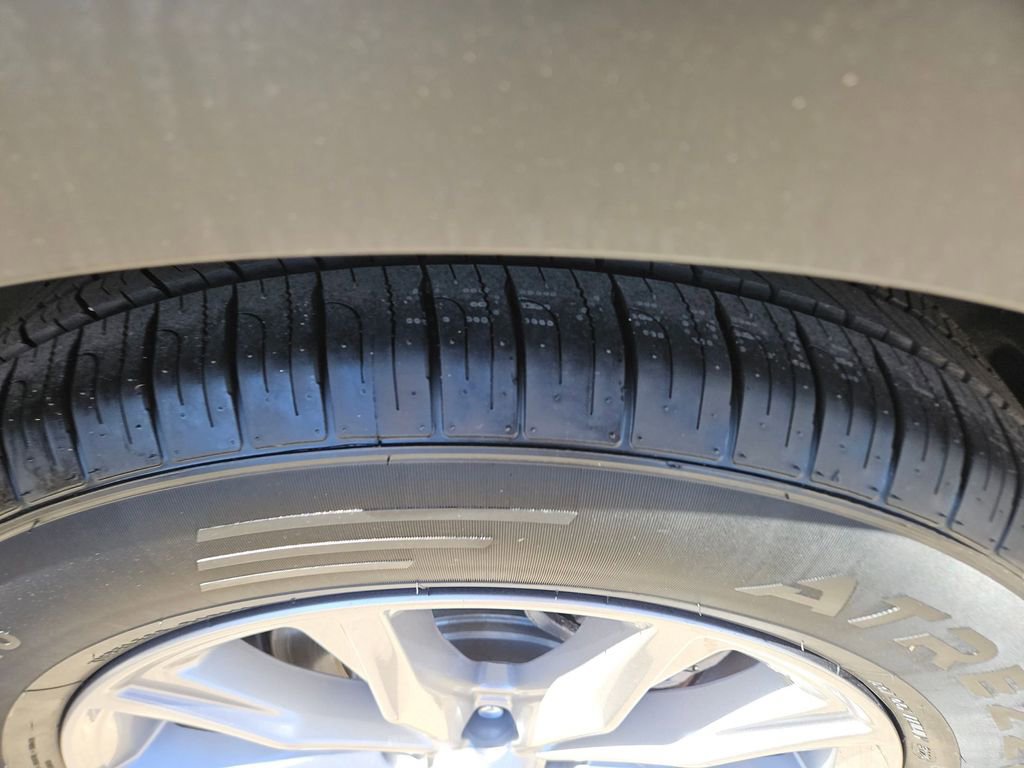 Used 2025 Honda CR-V EX-L image 25