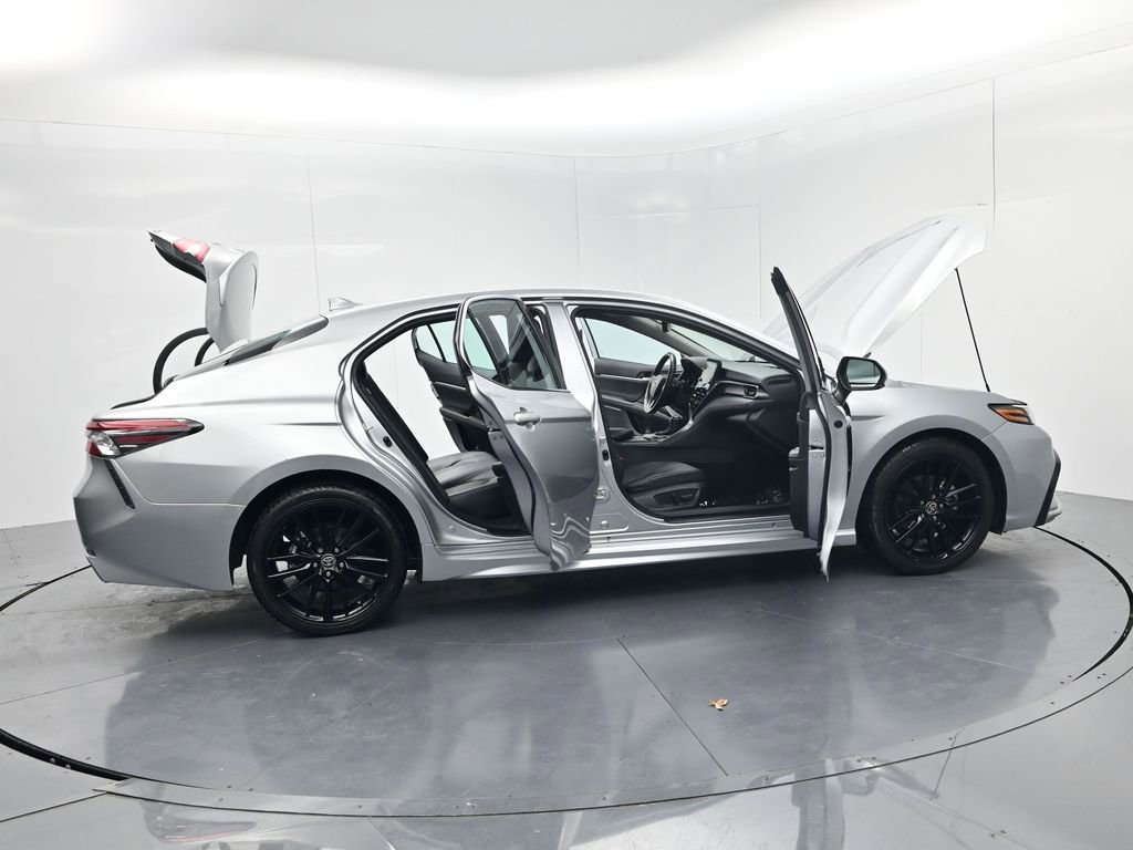 Used 2021 Toyota Camry XSE FWD image 63