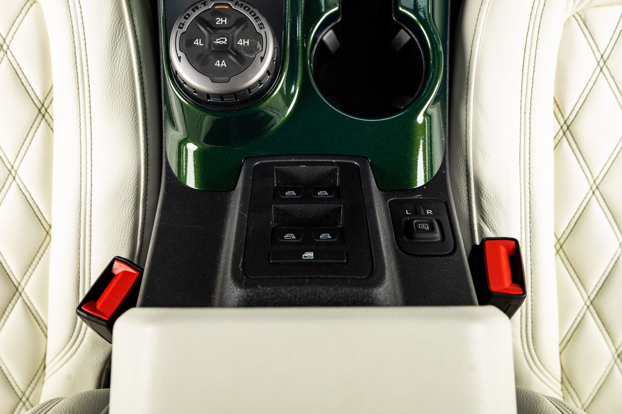 Used 2024 Ford Bronco Wildtrak image 28