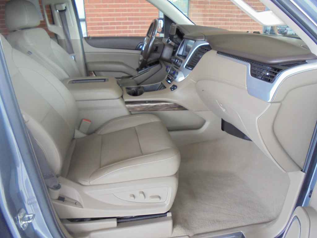 Used 2019 GMC Yukon SLT w/ Premium Edition image 8