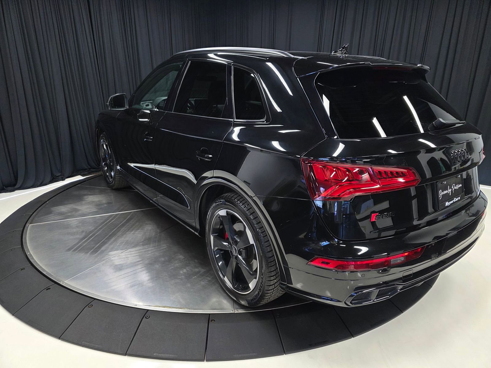 Used 2020 Audi SQ5 Premium Plus w/ Premium Plus Package AWD/4WD image 10