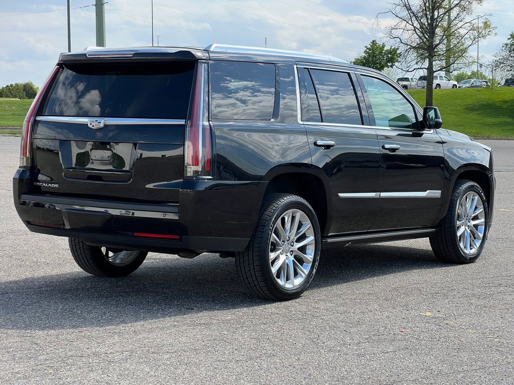 Used 2019 Cadillac Escalade Premium Luxury AWD/4WD image 49