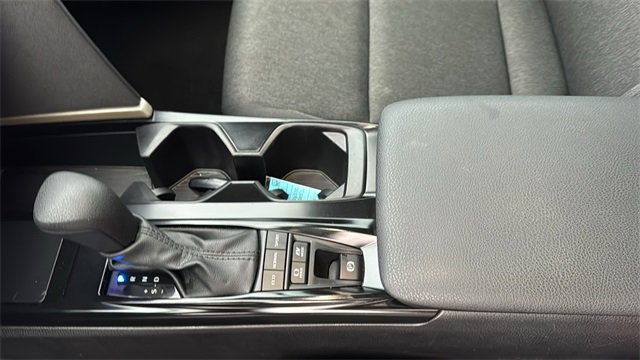 Used 2025 Toyota Camry LE image 19