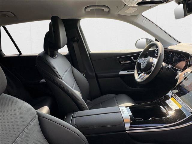New 2025 Mercedes-Benz GLC 350e 4MATIC image 24