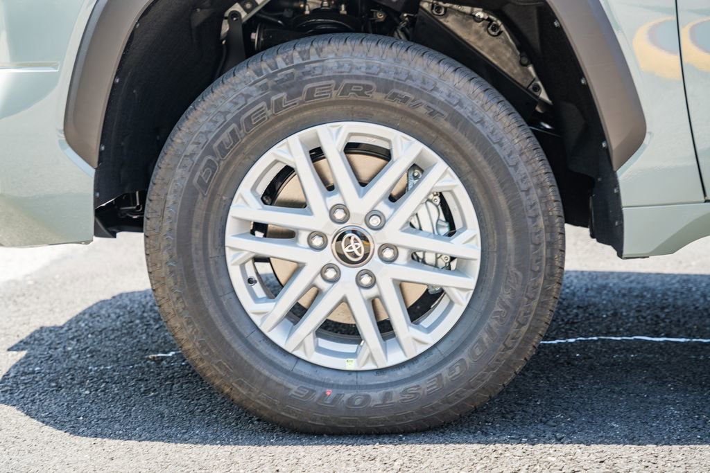 New 2026 Toyota Tundra SR5 AWD/4WD image 17