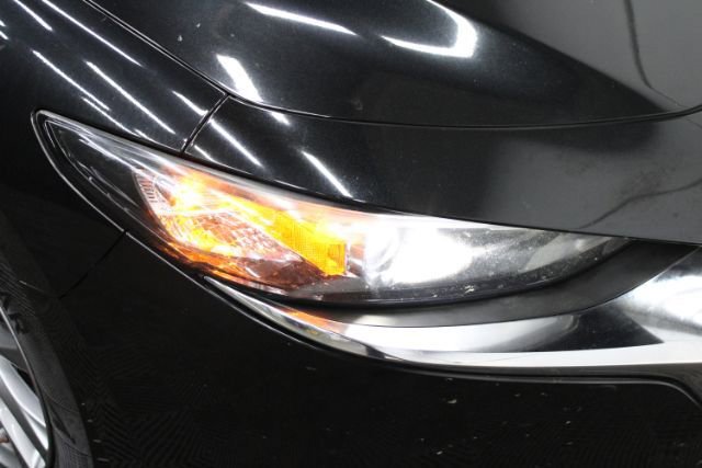 Used 2021 MAZDA MAZDA3 s FWD image 23