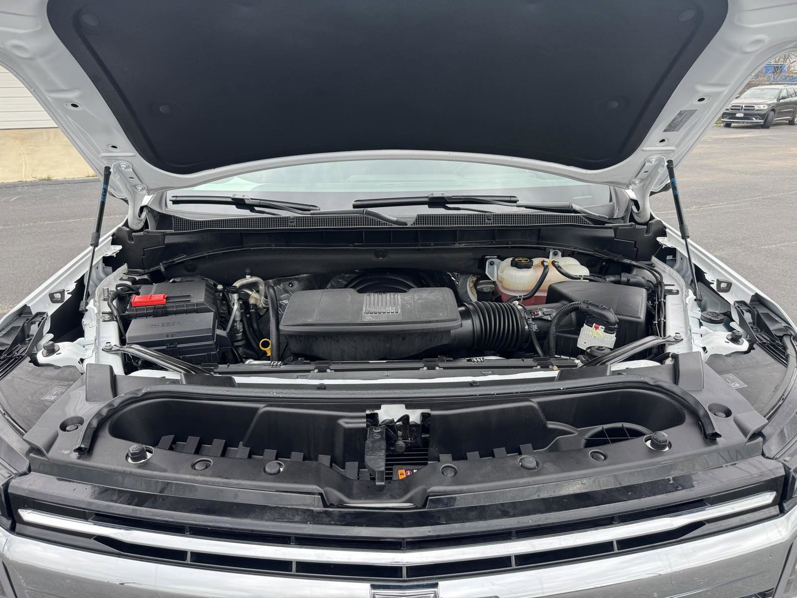 Used 2025 Chevrolet Tahoe LT image 42