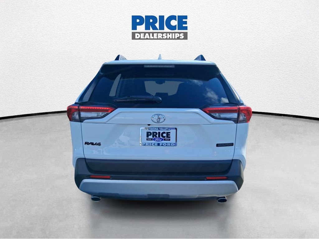 Used 2022 Toyota RAV4 Adventure image 6