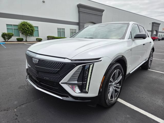 Used 2024 Cadillac Lyriq Luxury AWD/4WD image 13