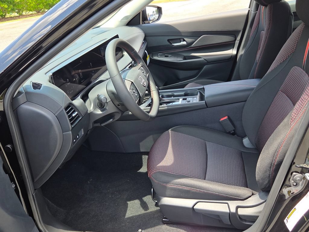 New 2026 Nissan Sentra SR FWD image 3