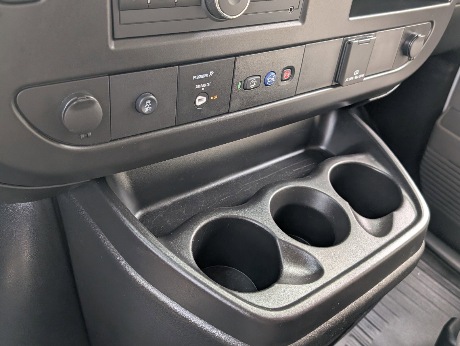 Used 2023 Chevrolet Express 3500 LS image 18