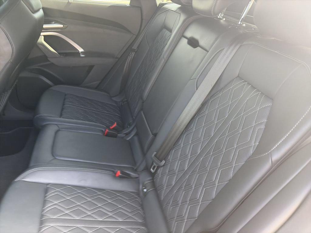 Used 2025 Audi SQ5 Premium Plus AWD/4WD image 26