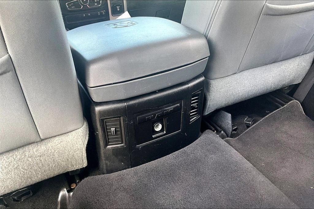 Used 2016 RAM 1500 SLT RWD image 31