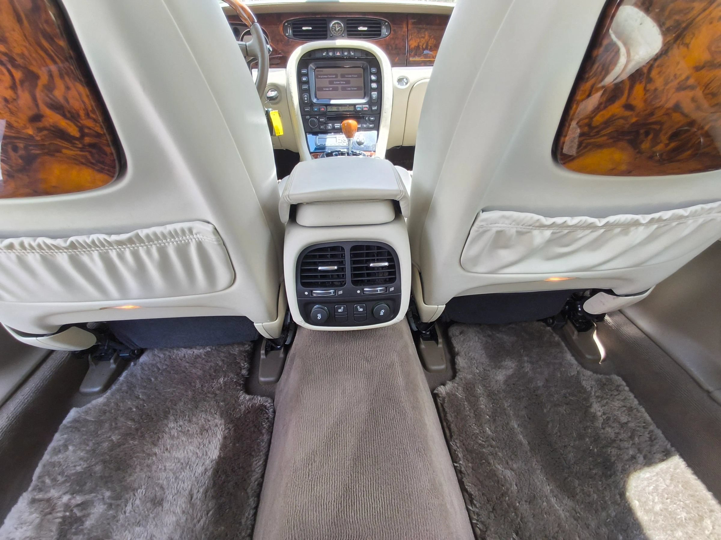 Used 2006 Jaguar XJ Vanden Plas RWD image 31