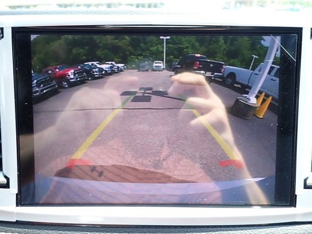 New 2025 Chrysler Pacifica Select FWD image 20