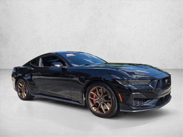 Used 2025 Ford Mustang GT Premium RWD image 3