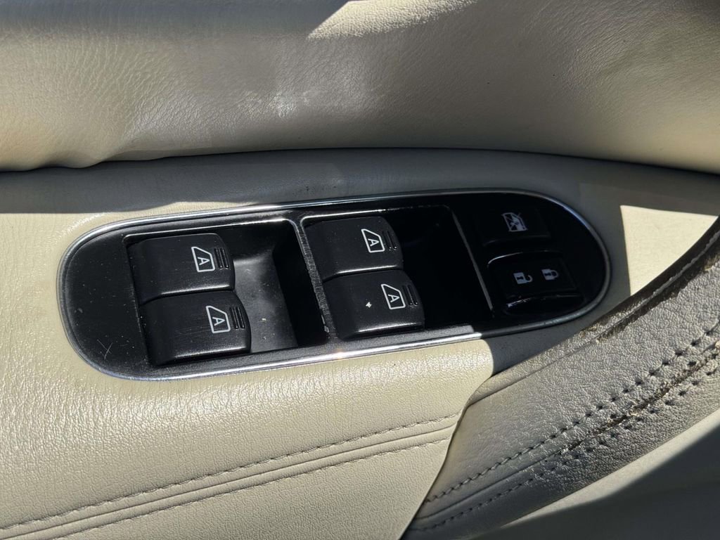 Used 2011 INFINITI QX56 4WD w/ Theater Pkg image 20