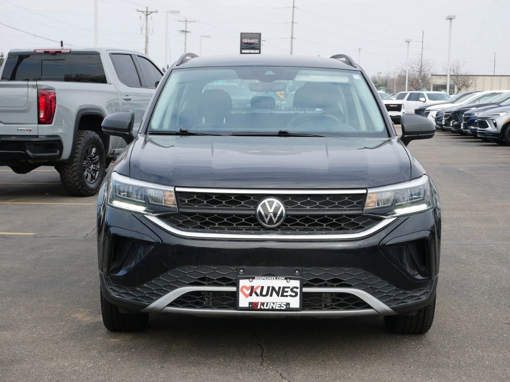 Used 2024 Volkswagen Taos S image 2