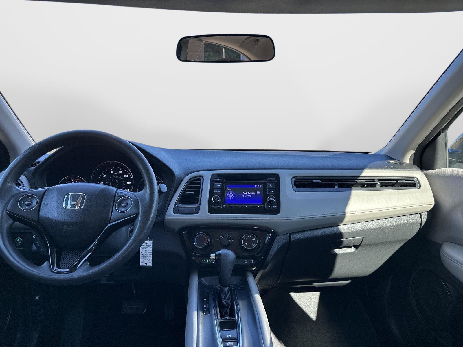 Used 2017 Honda HR-V LX image 28
