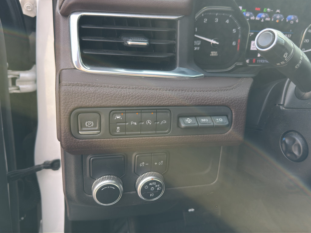 Certified 2021 GMC Yukon Denali w/ Denali Premium Package RWD image 24