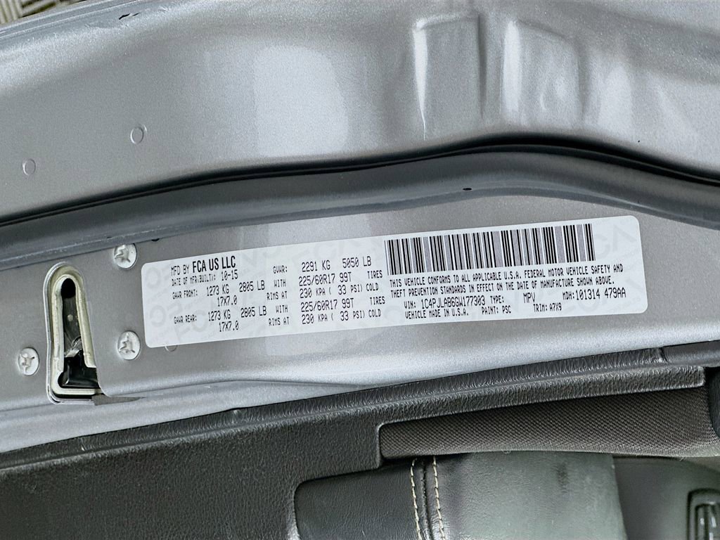 Used 2016 Jeep Cherokee Sport FWD image 30
