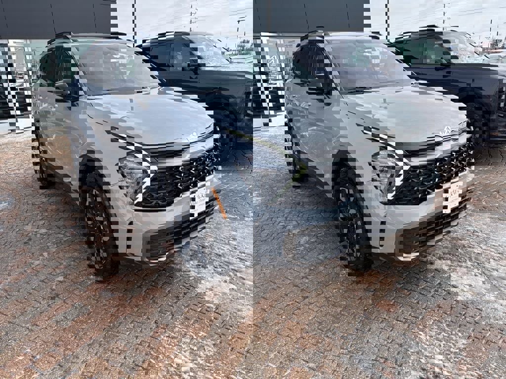 Used 2023 Kia Sportage X-Line image 3