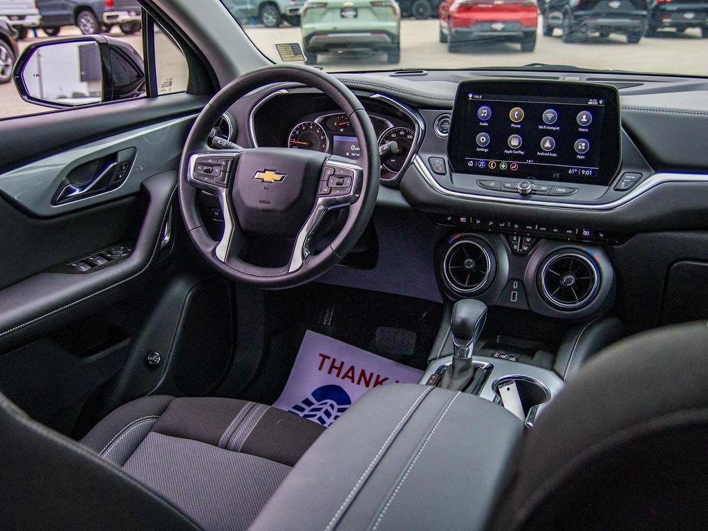 New 2025 Chevrolet Blazer LT w/ Convenience Package FWD image 37