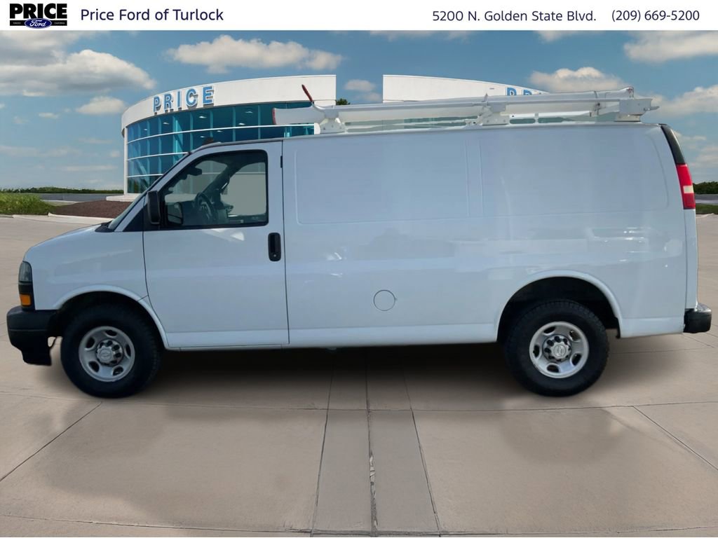 Used 2018 Chevrolet Express 2500 image 8