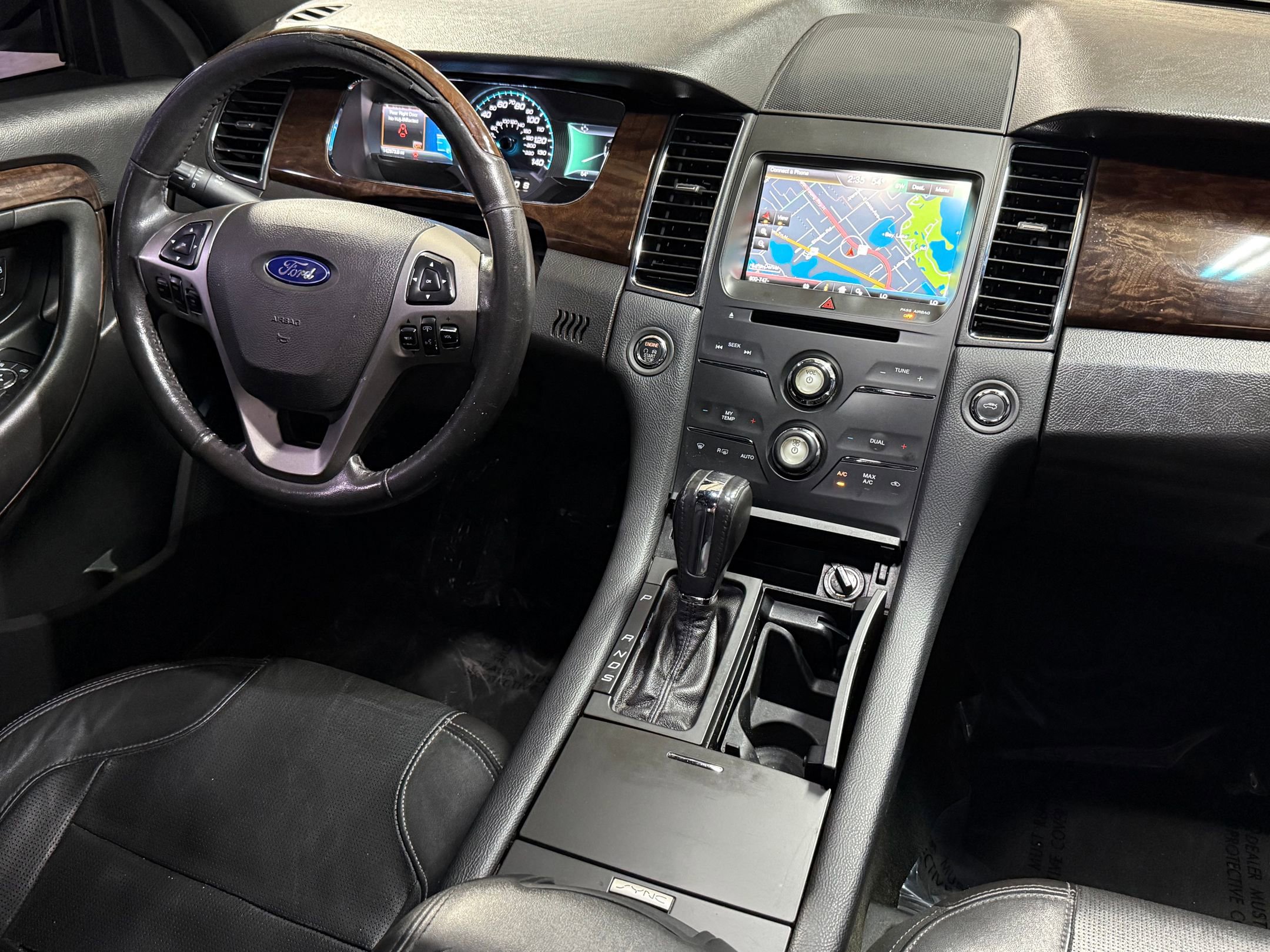 Used 2015 Ford Taurus Limited image 36