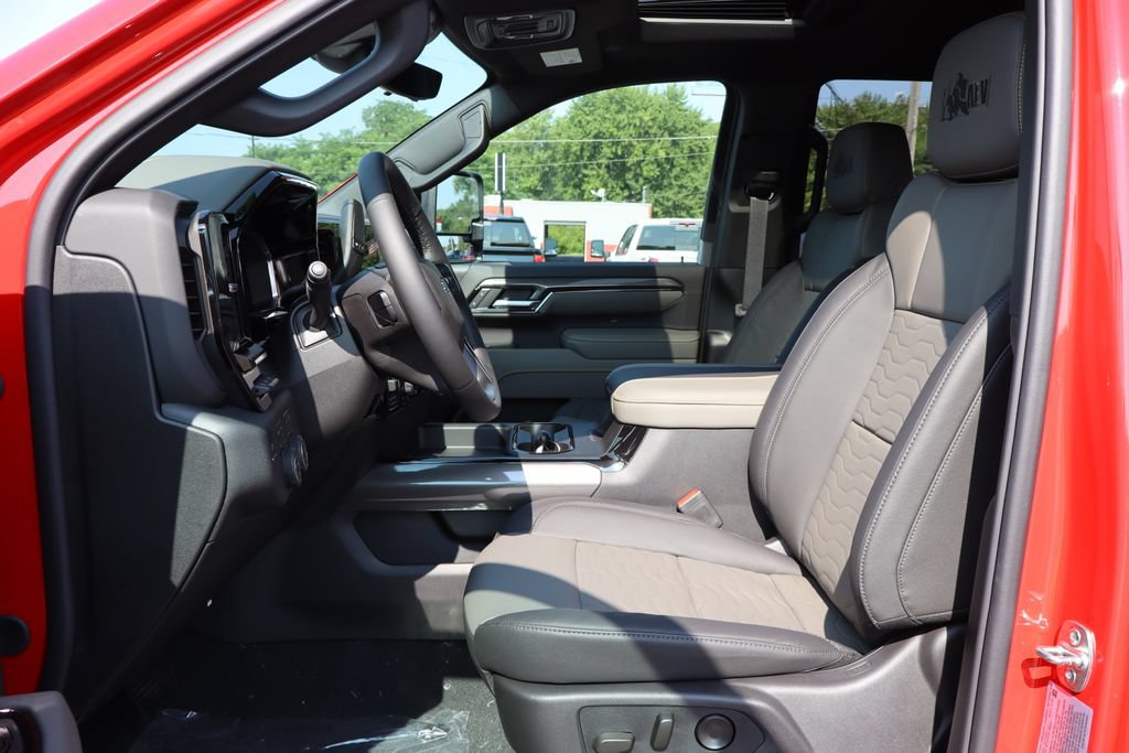 New 2026 Chevrolet Silverado 2500 ZR2 w/ ZR2 Bison Edition AWD/4WD image 6