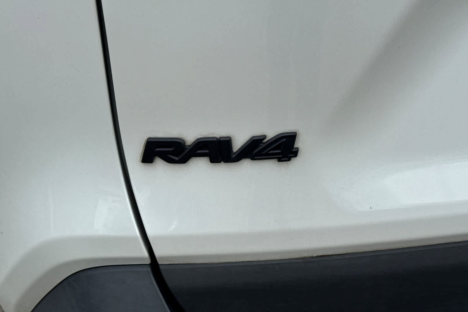 Used 2023 Toyota RAV4 Limited AWD/4WD image 24