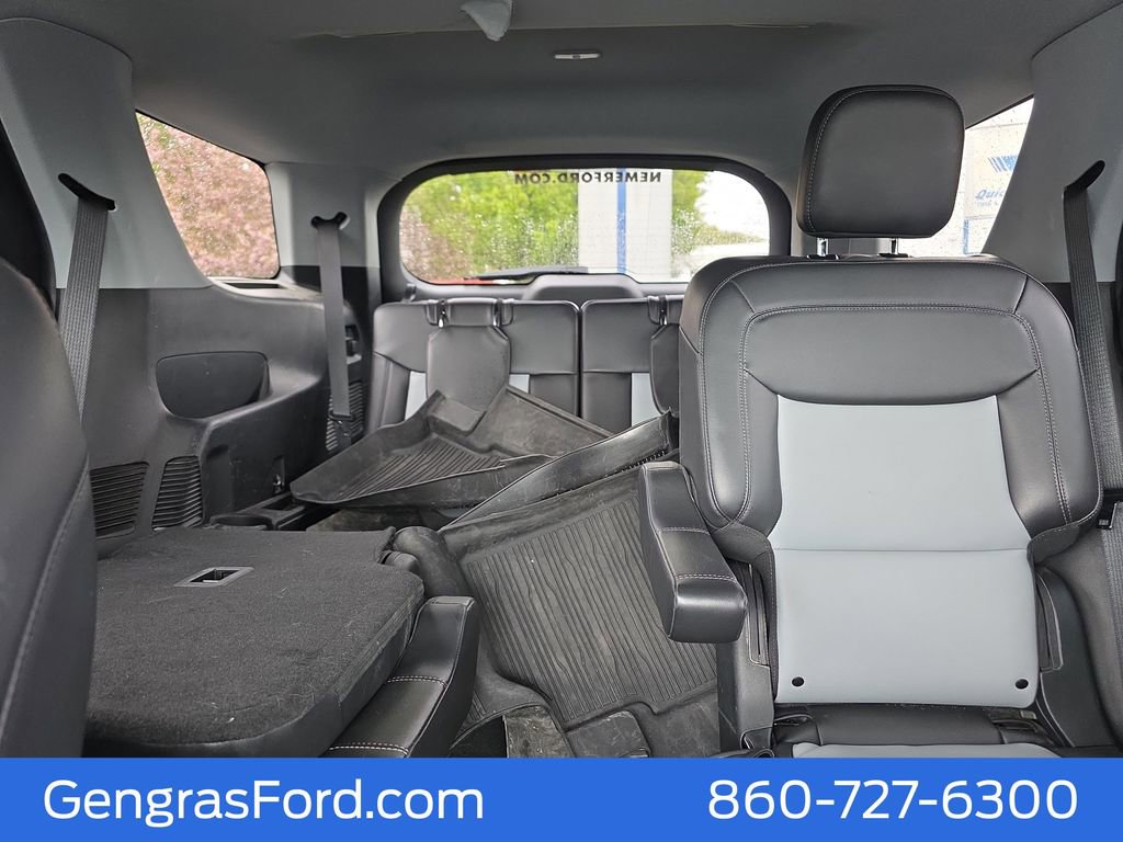 Used 2023 Ford Explorer XLT w/ Equipment Group 202A AWD/4WD image 40