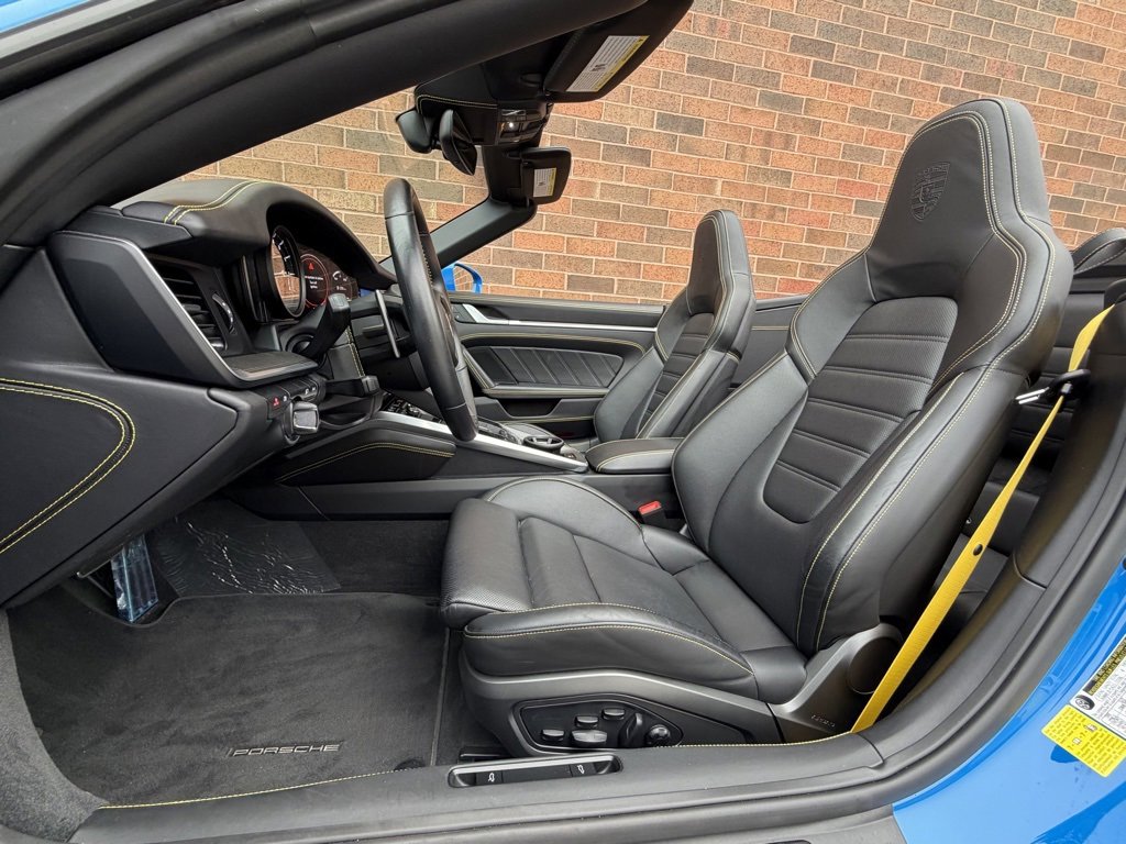 Certified 2023 Porsche 911 Carrera 4S image 5