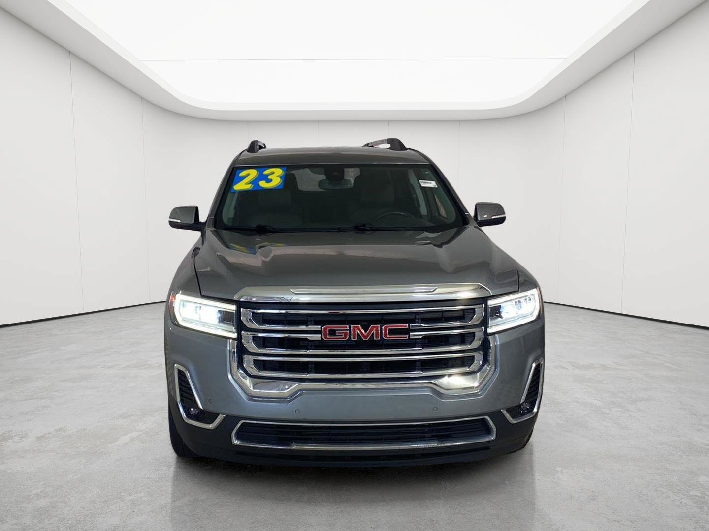Certified 2023 GMC Acadia SLT w/ LPO, Floor Liner Package FWD image 2